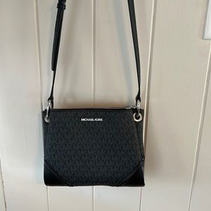 Michael Kors Cross Body